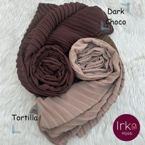 Dazzling Pleated Georgette Hijab - Tortilla